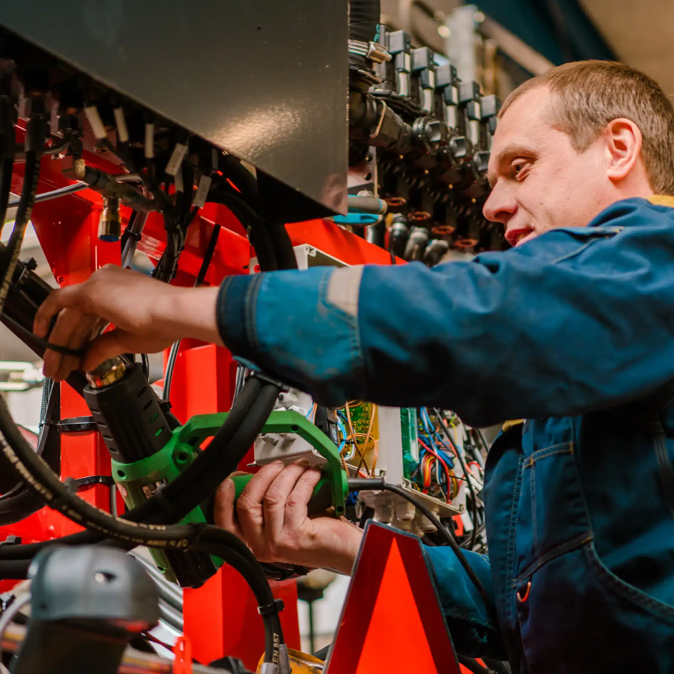 J. Hundahl service J. Hundahl service