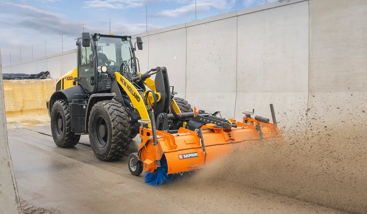 New Holland Construction - gummiged